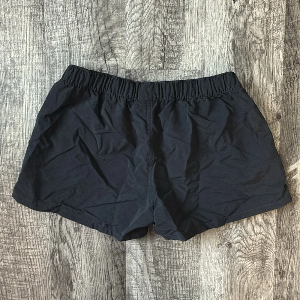 Patagonia Barely Baggies Shorts 2.5” ✧ Black ✧ Size M - Picture 2 of 5